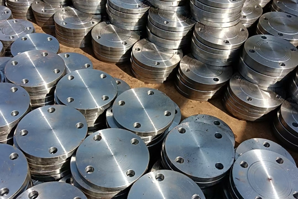 China Manufacturer of ASME B16.9 DN10 Sch10 304L Stainless Steel Forged Neck Flanges for Pipe Fittings