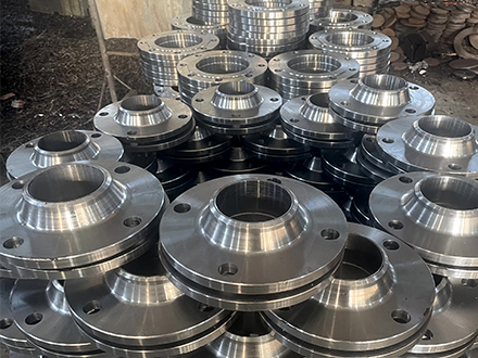 Buyer’s Checklist: Ensuring Quality Compliance for 1.5" ASME B16.5 Class 150 Threaded Flanges